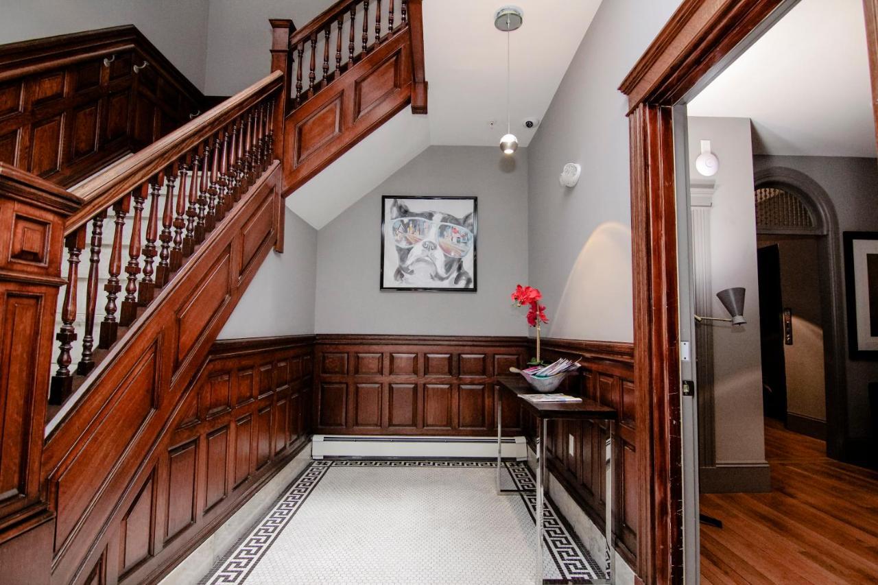 A Stylish Stay W/ A Queen Bed, Heated Floors.. #18 Brookline Eksteriør bilde
